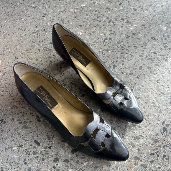 Sesto Meucci Women’s 8.5 Narrow Black Leather Cutout Heels Kitten - Picture 2 of 3